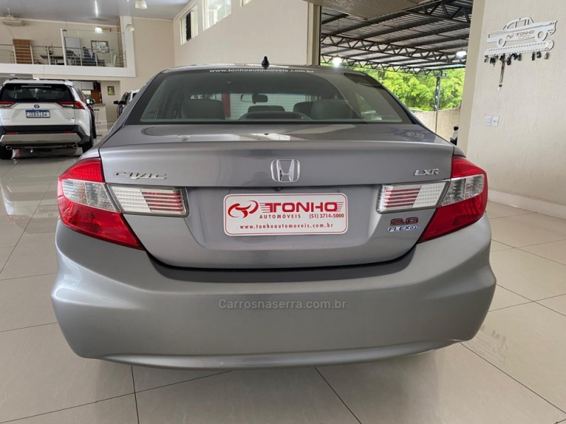 CIVIC 2.0 LXR 16V FLEX 4P AUTOMÁTICO - 2016 - LAJEADO