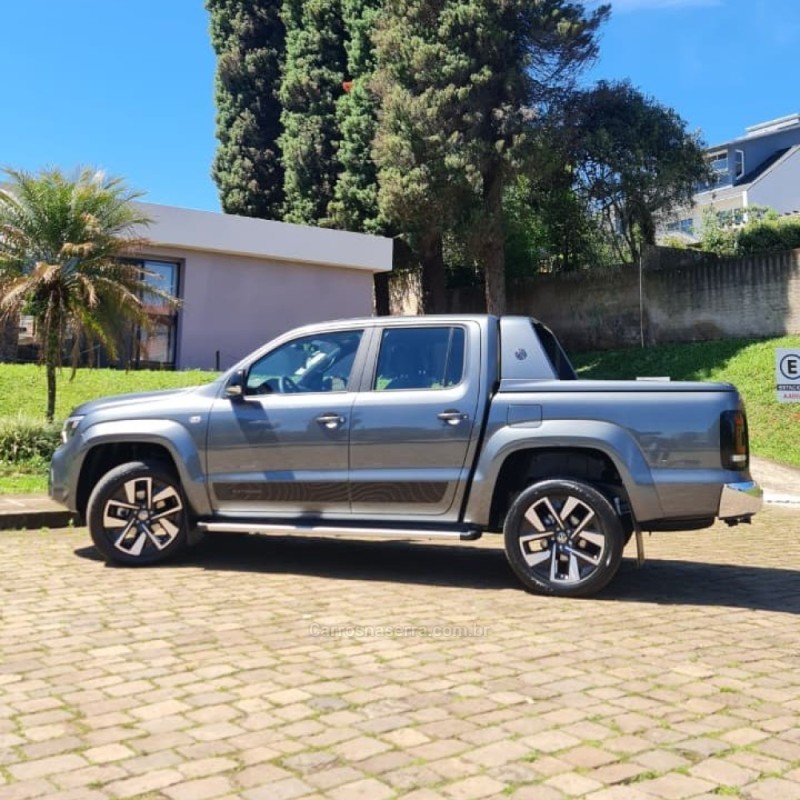 AMAROK 3.0 V6 EXTREME CD DIESEL 4X4 AT 4P AUTOMÁTICO - 2025 - LAGOA VERMELHA