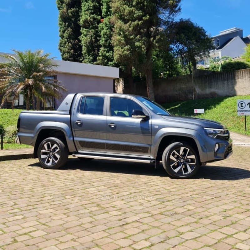 AMAROK 3.0 V6 EXTREME CD DIESEL 4X4 AT 4P AUTOMÁTICO - 2025 - LAGOA VERMELHA