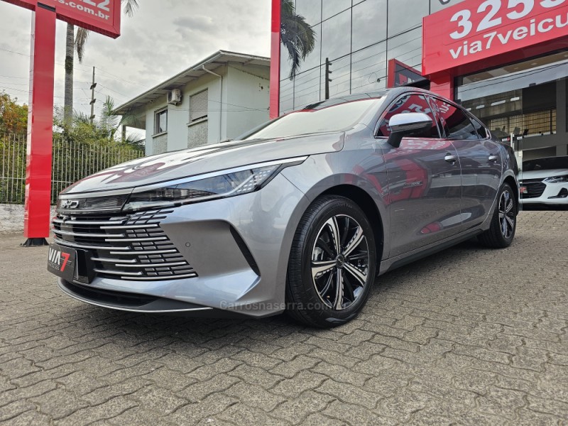 KING 1.5 DM-I PHEV GL 4P AUTOMÁTICO - 2025 - NOVO HAMBURGO