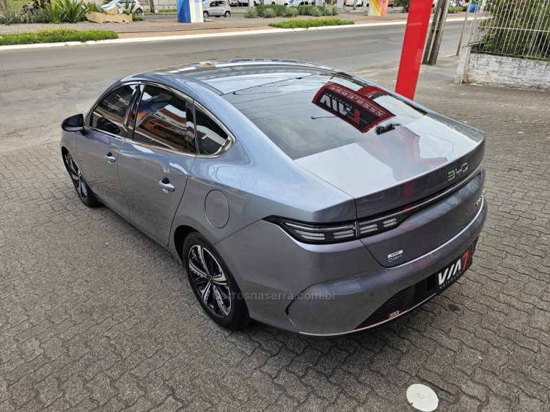 KING 1.5 DM-I PHEV GL 4P AUTOMÁTICO - 2025 - NOVO HAMBURGO