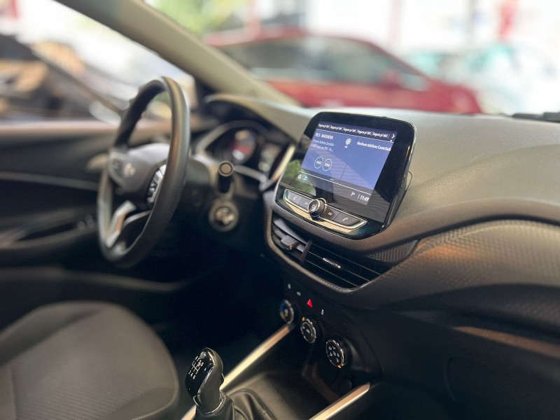 ONIX 1.0 SEDAN PLUS LT 12V FLEX 4P MANUAL - 2023 - CAXIAS DO SUL