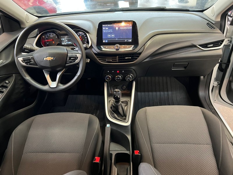 ONIX 1.0 SEDAN PLUS LT 12V FLEX 4P MANUAL - 2023 - CAXIAS DO SUL