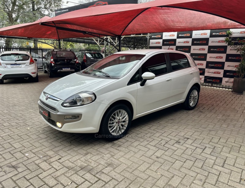PUNTO 1.6 ESSENCE 16V FLEX 4P MANUAL - 2014 - ESTâNCIA VELHA