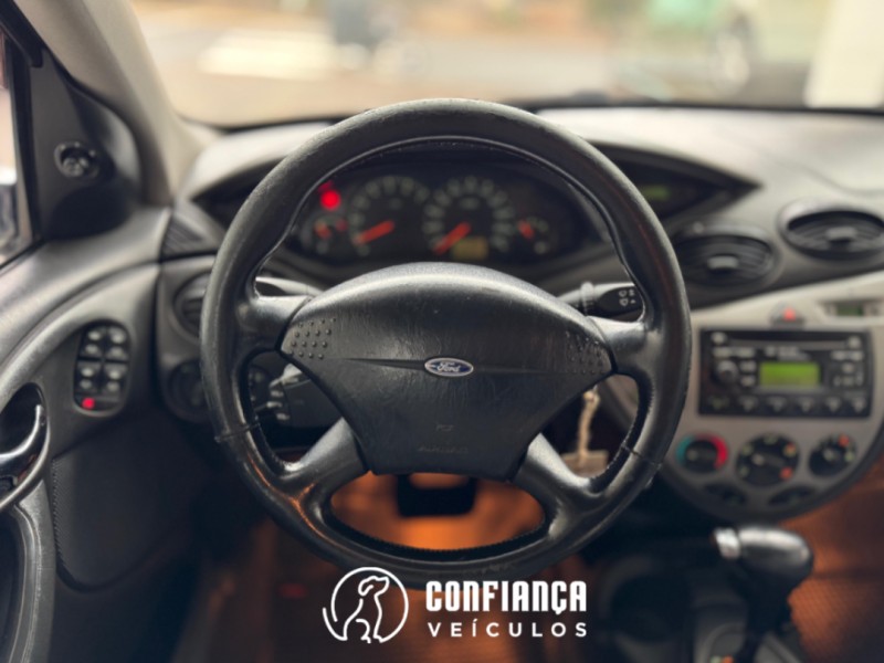 FOCUS 2.0 GHIA SEDAN 16V GASOLINA 4P AUTOMÁTICO - 2003 - BENTO GONçALVES