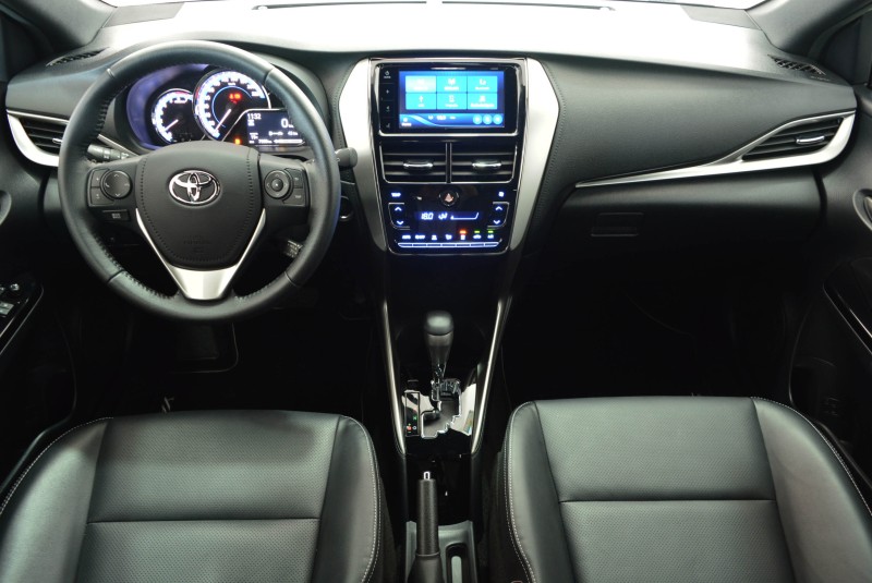 YARIS 1.5 XS CONNECT 16V FLEX 4P AUTOMÁTICO - 2022 - FARROUPILHA