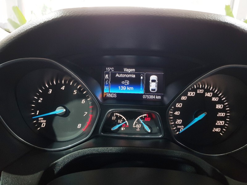 FOCUS 2.0 TITANIUM PLUS SEDAN 16V FLEX 4P AUTOMÁTICO - 2015 - CAXIAS DO SUL