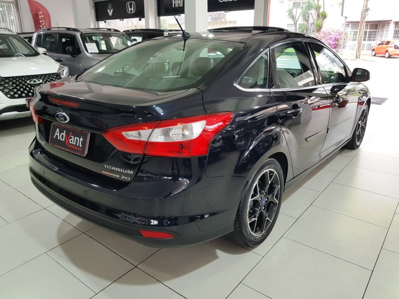 FOCUS 2.0 TITANIUM PLUS SEDAN 16V FLEX 4P AUTOMÁTICO - 2015 - CAXIAS DO SUL