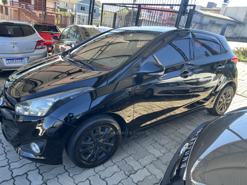 HB20 1.0 COMFORT PLUS 12V FLEX 4P MANUAL - 2014 - CAXIAS DO SUL