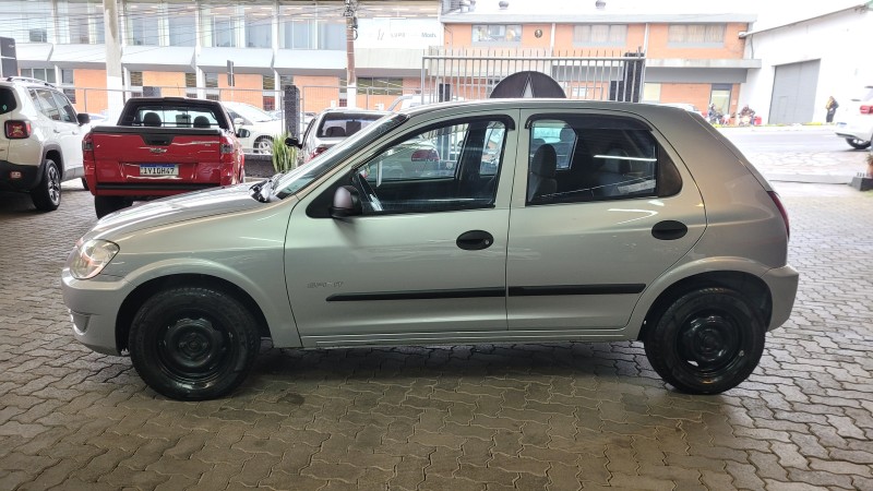 CELTA 1.0 MPFI SPIRIT 8V FLEX 4P MANUAL - 2010 - GARIBALDI