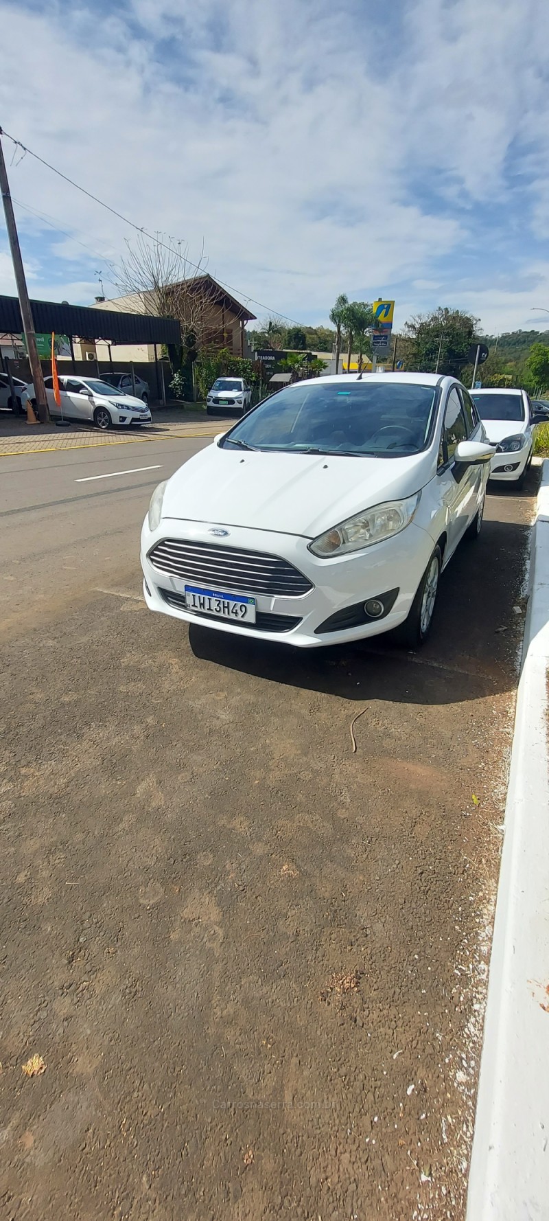 FIESTA 1.6 SE HATCH 16V FLEX 4P AUTOMÁTICO - 2015 - BOM PRINCíPIO