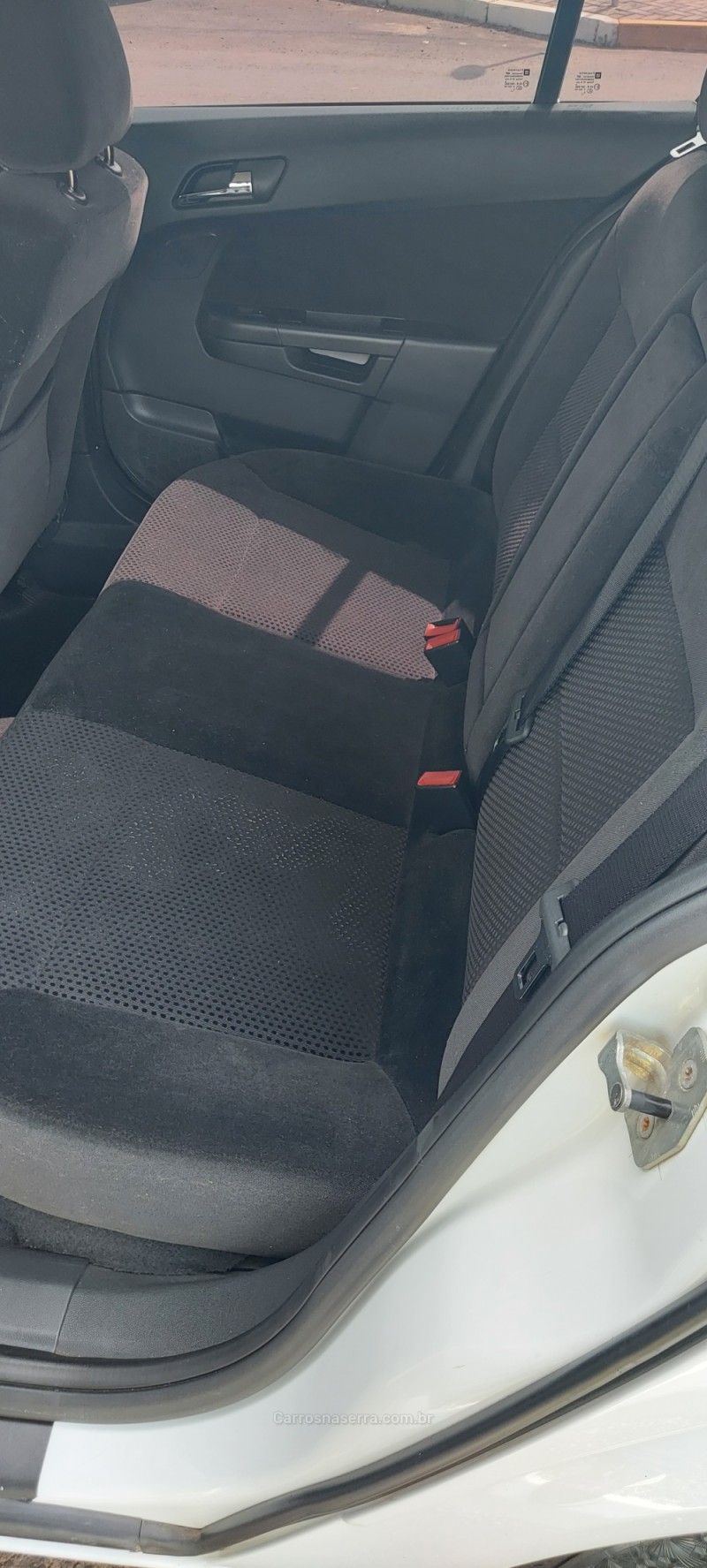 VECTRA 2.0 MPFI GT HATCH 8V FLEX 4P MANUAL - 2011 - BOM PRINCíPIO