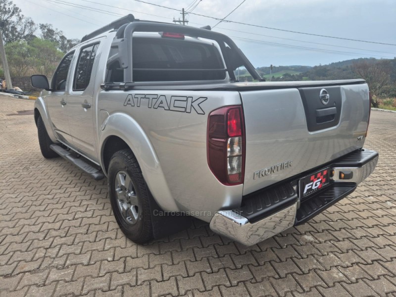 FRONTIER 2.5 SV ATTACK 4X4 CD TURBO ELETRONIC DIESEL 4P AUTOMÁTICO - 2016 - ANTôNIO PRADO