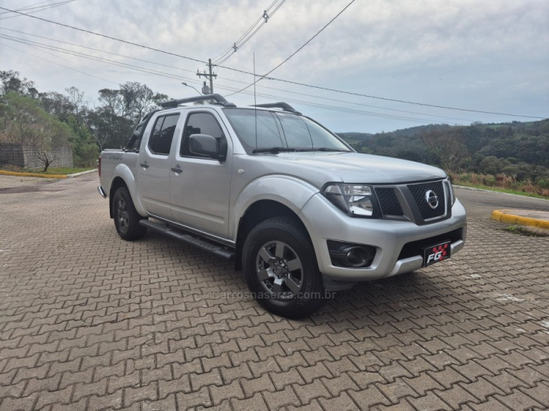 FRONTIER 2.5 SV ATTACK 4X4 CD TURBO ELETRONIC DIESEL 4P AUTOMÁTICO - 2016 - ANTôNIO PRADO