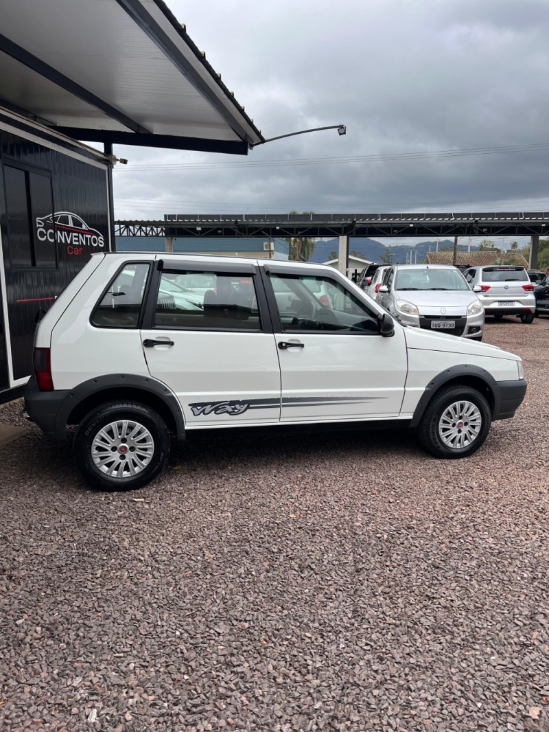 UNO 1.0 MPI MILLE WAY ECONOMY 8V FLEX 4P MANUAL - 2012 - LAJEADO