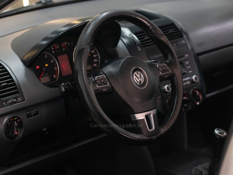 POLO 1.6 MI COMFORTLINE 8V FLEX 4P MANUAL - 2013 - CAXIAS DO SUL
