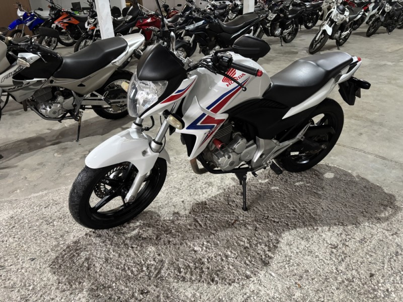 CB 300R  - 2014 - BENTO GONçALVES
