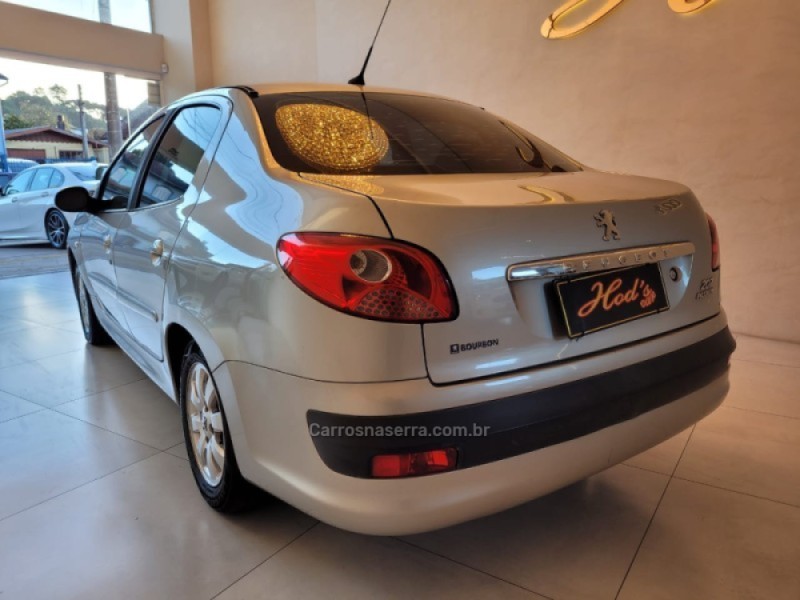 207 1.4 SEDAN XR PASSION 8V FLEX 4P MANUAL - 2011 - CANELA