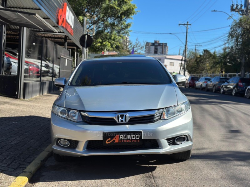 CIVIC 1.8 EXS 16V FLEX 4P AUTOMÁTICO - 2013 - PAROBé