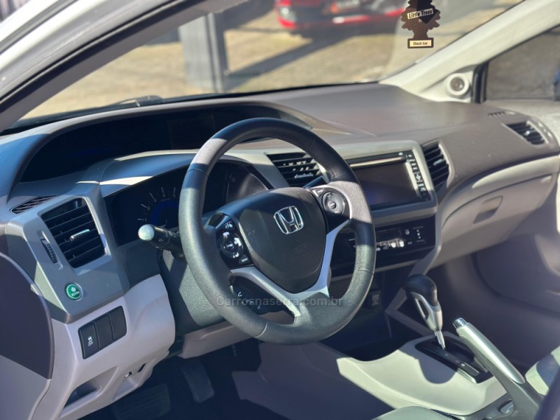 CIVIC 1.8 EXS 16V FLEX 4P AUTOMÁTICO - 2013 - PAROBé