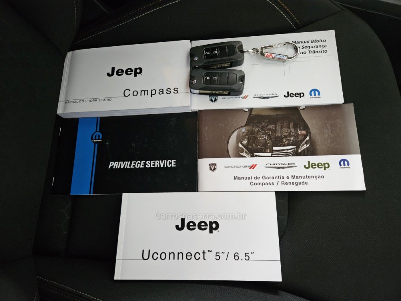 COMPASS 2.0 16V FLEX SPORT AUTOMÁTICO - 2017 - TAPEJARA