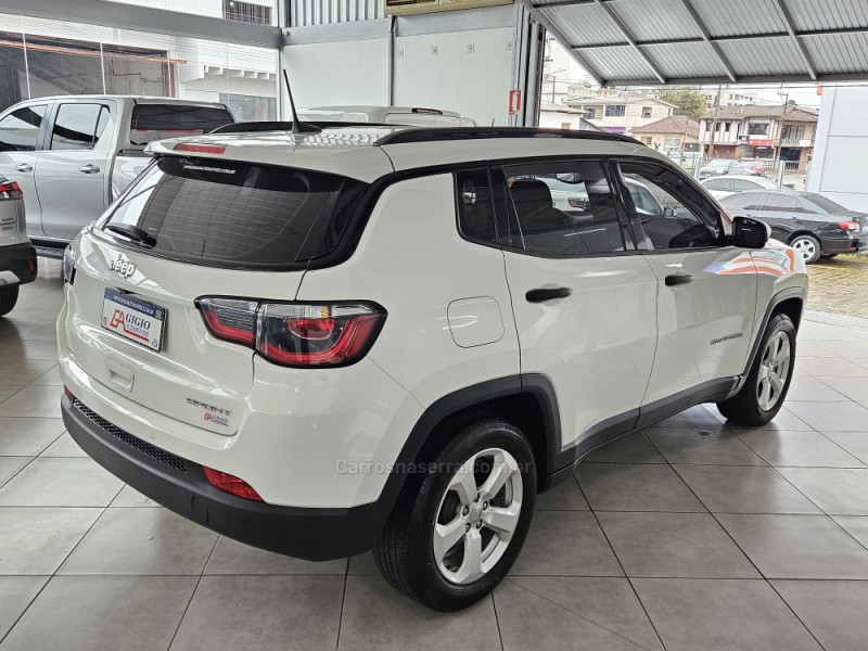 COMPASS 2.0 16V FLEX SPORT AUTOMÁTICO - 2017 - TAPEJARA