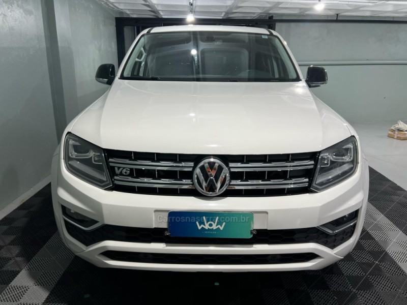 AMAROK 3.0 V6 TDI HIGHLINE CD DIESEL 4MOTION AUTOMÁTICO - 2019 - BENTO GONçALVES
