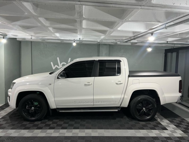 AMAROK 3.0 V6 TDI HIGHLINE CD DIESEL 4MOTION AUTOMÁTICO - 2019 - BENTO GONçALVES