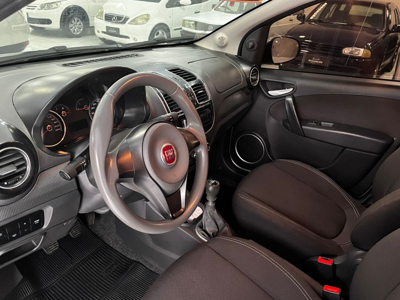 GRAND SIENA 1.4 MPI ATTRACTIVE 8V FLEX 4P MANUAL - 2015 - CAXIAS DO SUL