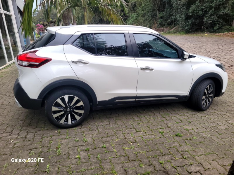 KICKS 1.6 16V FLEX SL 4P XTRONIC - 2018 - NOVA PRATA