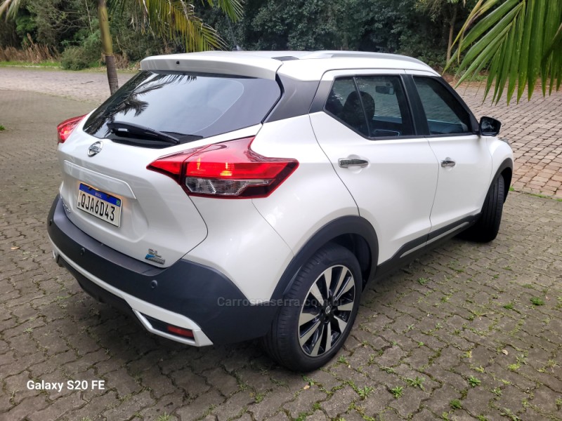 KICKS 1.6 16V FLEX SL 4P XTRONIC - 2018 - NOVA PRATA