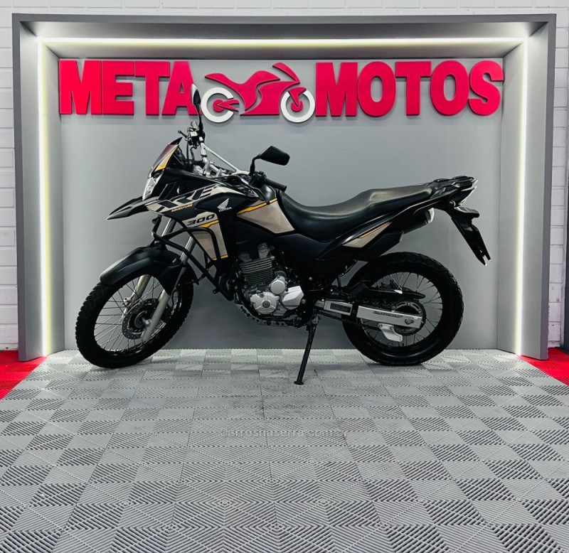 XRE 300  - 2023 - CAMPO BOM