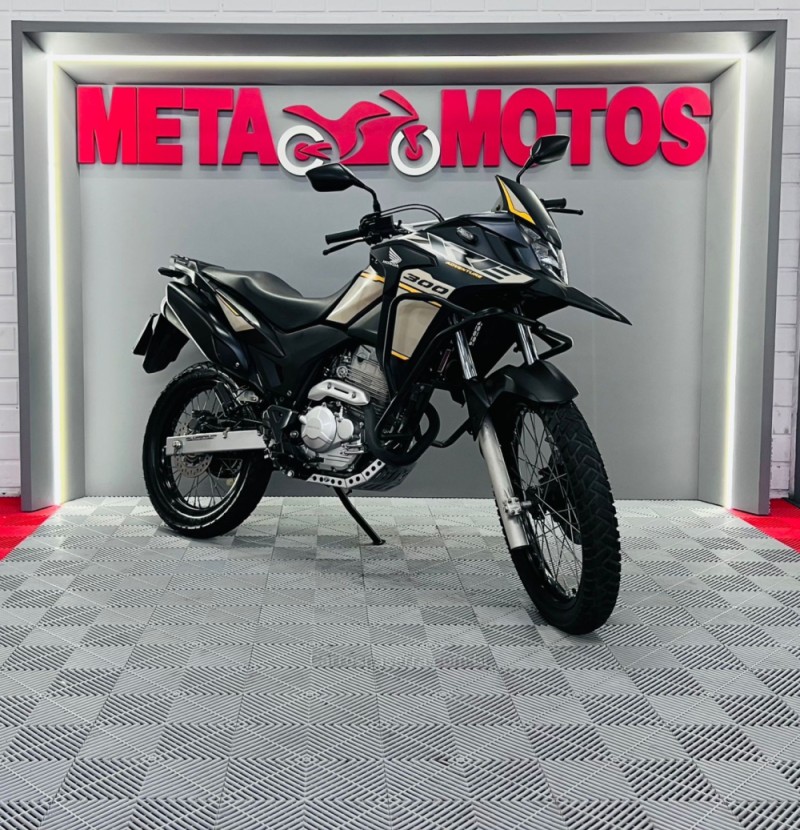 XRE 300  - 2023 - CAMPO BOM