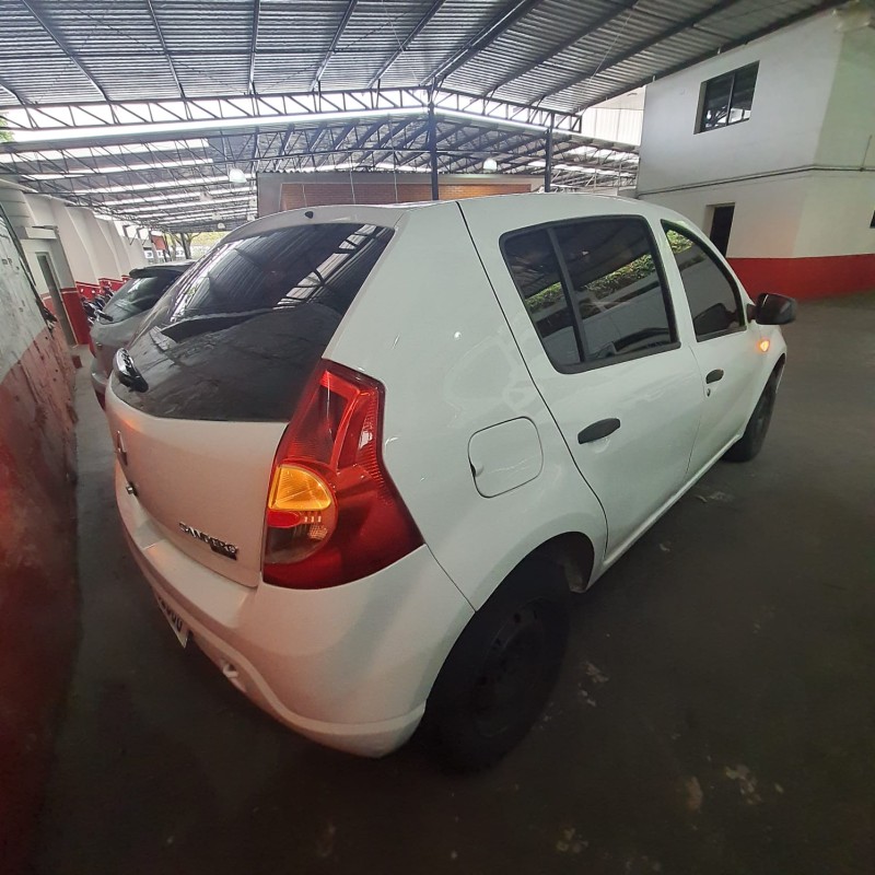 SANDERO 1.0 AUTHENTIQUE 8V FLEX 4P MANUAL - 2011 - CAXIAS DO SUL