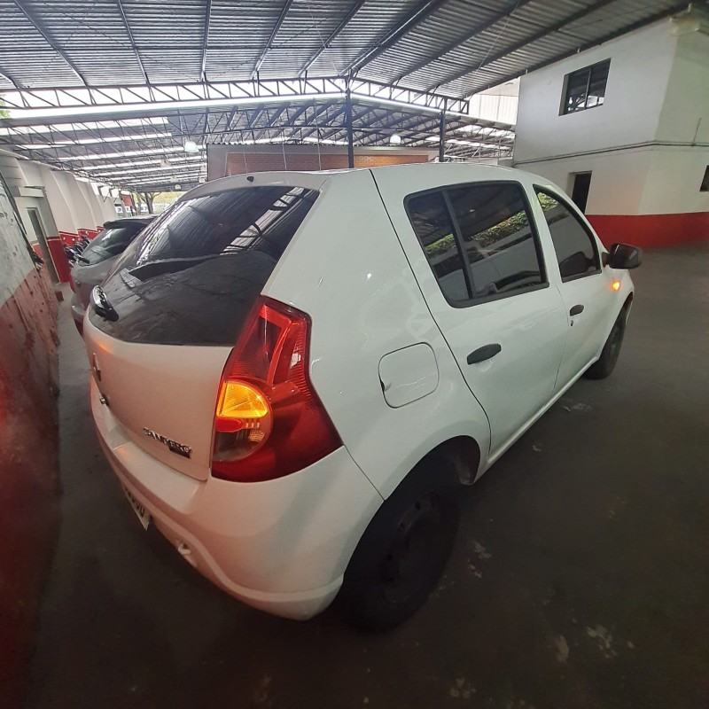 SANDERO 1.0 AUTHENTIQUE 8V FLEX 4P MANUAL - 2011 - CAXIAS DO SUL