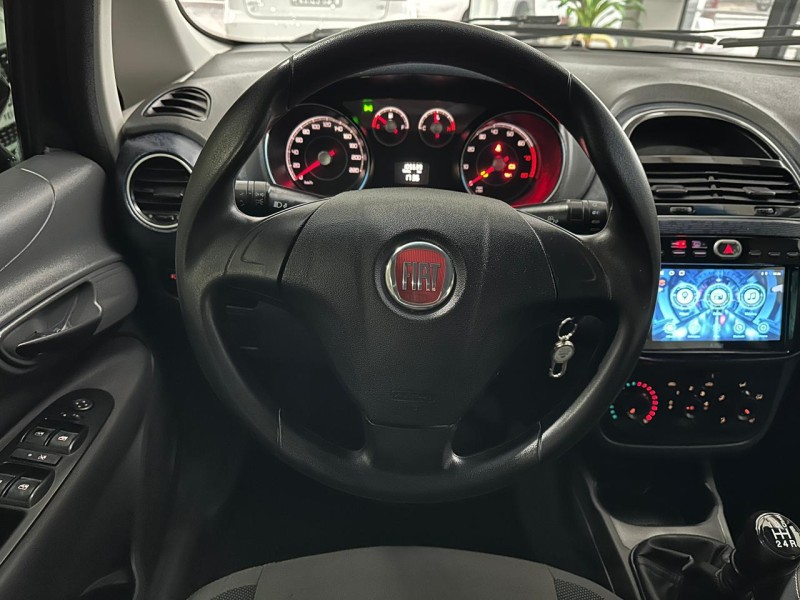 PUNTO 1.4 ATTRACTIVE 8V FLEX 4P MANUAL - 2013 - CAXIAS DO SUL