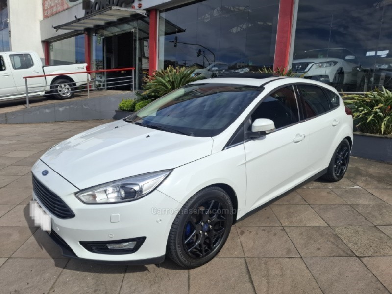 FOCUS 2.0 TITANIUM PLUS HATCH 16V FLEX 4P AUTO - 2016 - BENTO GONçALVES