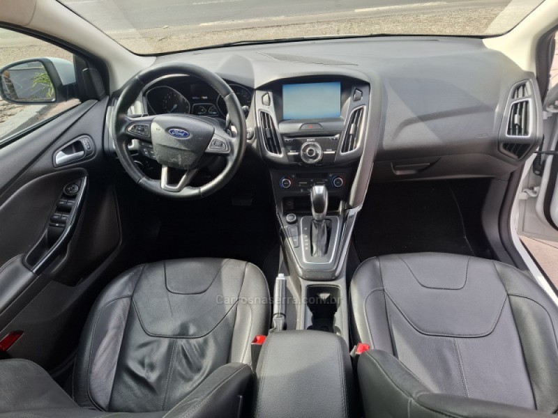 FOCUS 2.0 TITANIUM PLUS HATCH 16V FLEX 4P AUTO - 2016 - BENTO GONçALVES