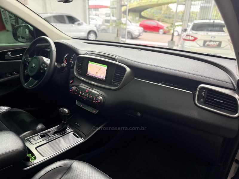 SORENTO 3.3 EX V6 24V GASOLINA 4P 7 LUGARES AUTOMATICO - 2016 - NOVO HAMBURGO