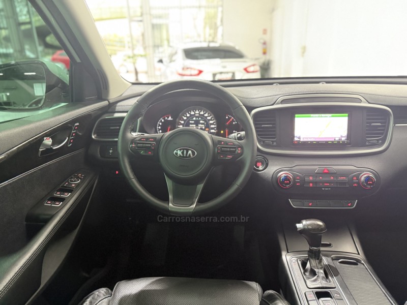 SORENTO 3.3 EX V6 24V GASOLINA 4P 7 LUGARES AUTOMATICO - 2016 - NOVO HAMBURGO