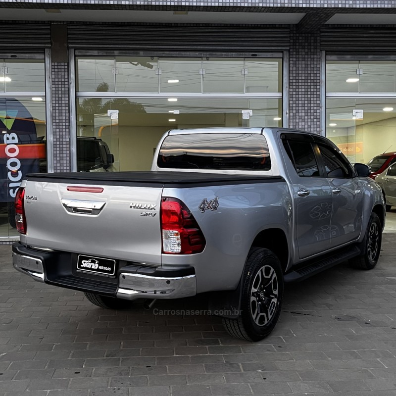 HILUX 2.8 SRV 4X4 CD 16V DIESEL 4P AUTOMÁTICO - 2022 - VACARIA
