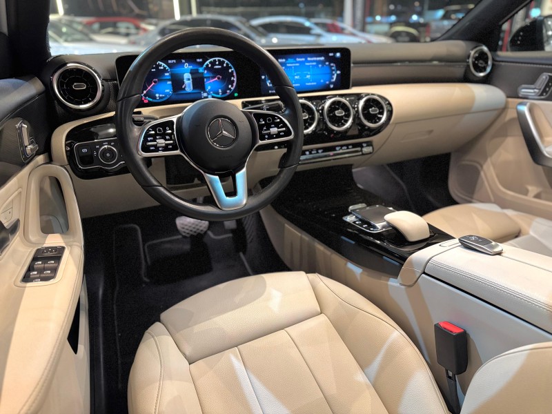 A 250 2.0 VISION TURBO HATCH GASOLINA 4P AUTOMÁTICO - 2020 - NOVO HAMBURGO