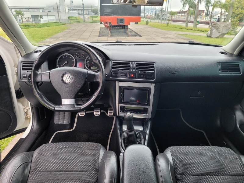GOLF 1.6 MI SPORTLINE LIMITED EDITION 8V FLEX 4P MANUAL - 2011 - CARLOS BARBOSA
