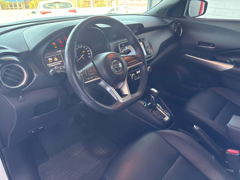 KICKS 1.6 16V FLEX SV LIMITED 4P AUTOMÁTICO - 2017 - CAXIAS DO SUL