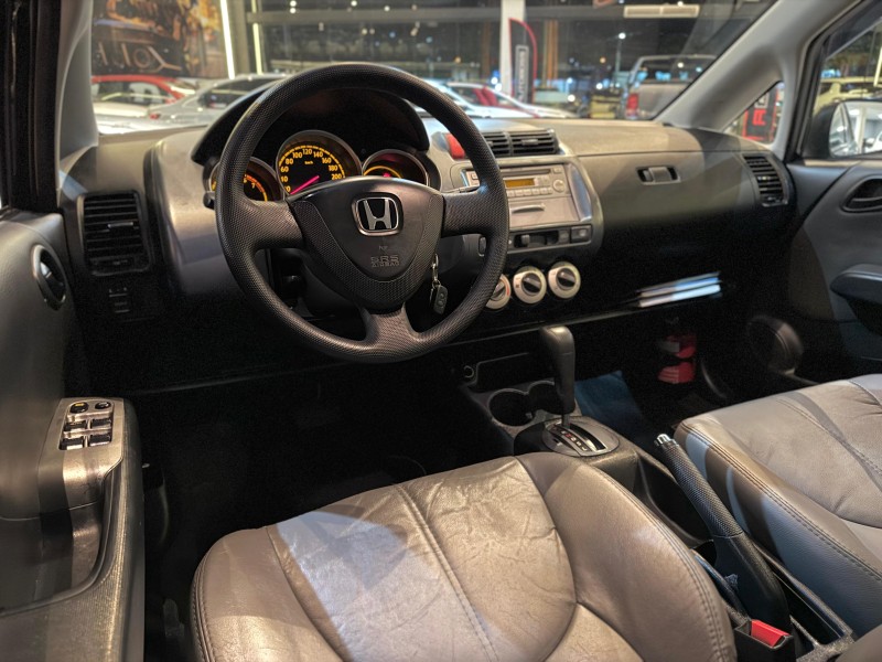 FIT 1.4 LX 8V GASOLINA 4P AUTOMÁTICO - 2008 - NOVO HAMBURGO
