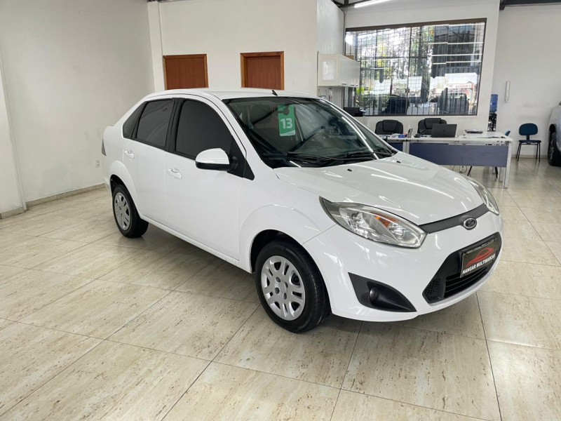 fiesta 1.6 mpi class sedan 8v flex 4p manual 2013 caxias do sul