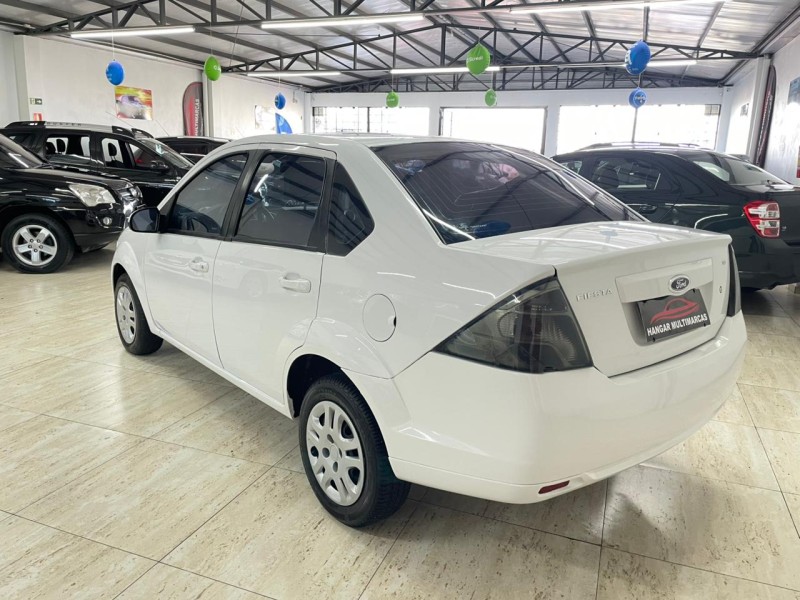 FIESTA 1.6 MPI CLASS SEDAN 8V FLEX 4P MANUAL - 2013 - CAXIAS DO SUL