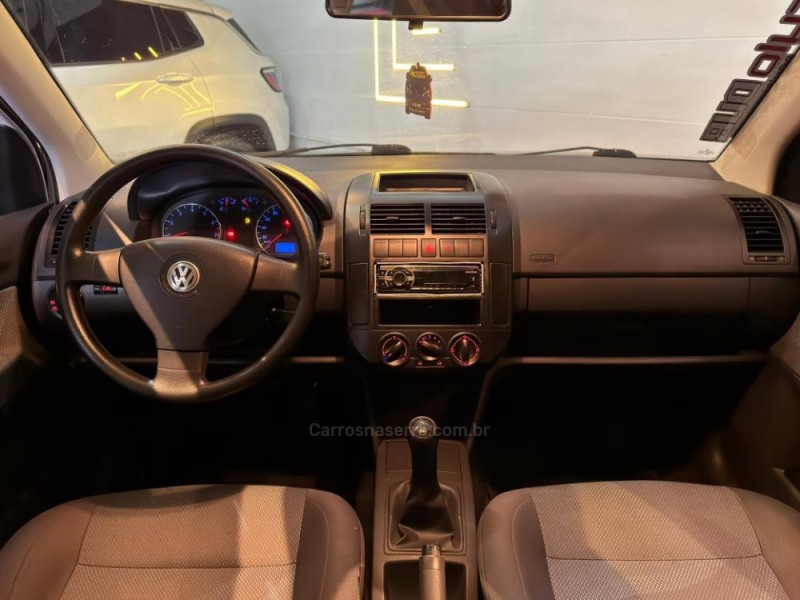 POLO 1.6 MI SPORTLINE 8V FLEX 4P MANUAL - 2010 - ESTâNCIA VELHA