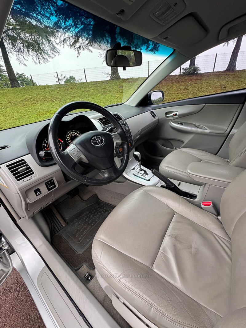 COROLLA 2.0 XEI 16V FLEX 4P AUTOMÁTICO - 2013 - PASSO FUNDO