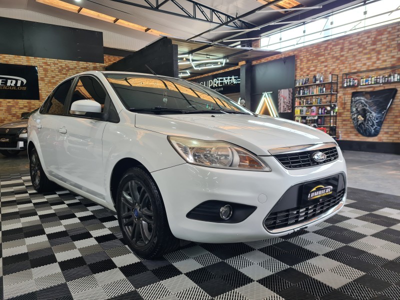FOCUS 1.6 GLX SEDAN 16V FLEX 4P MANUAL - 2013 - FARROUPILHA